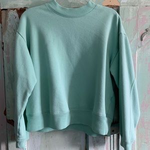Light blue green/blue pullover sweatshirt